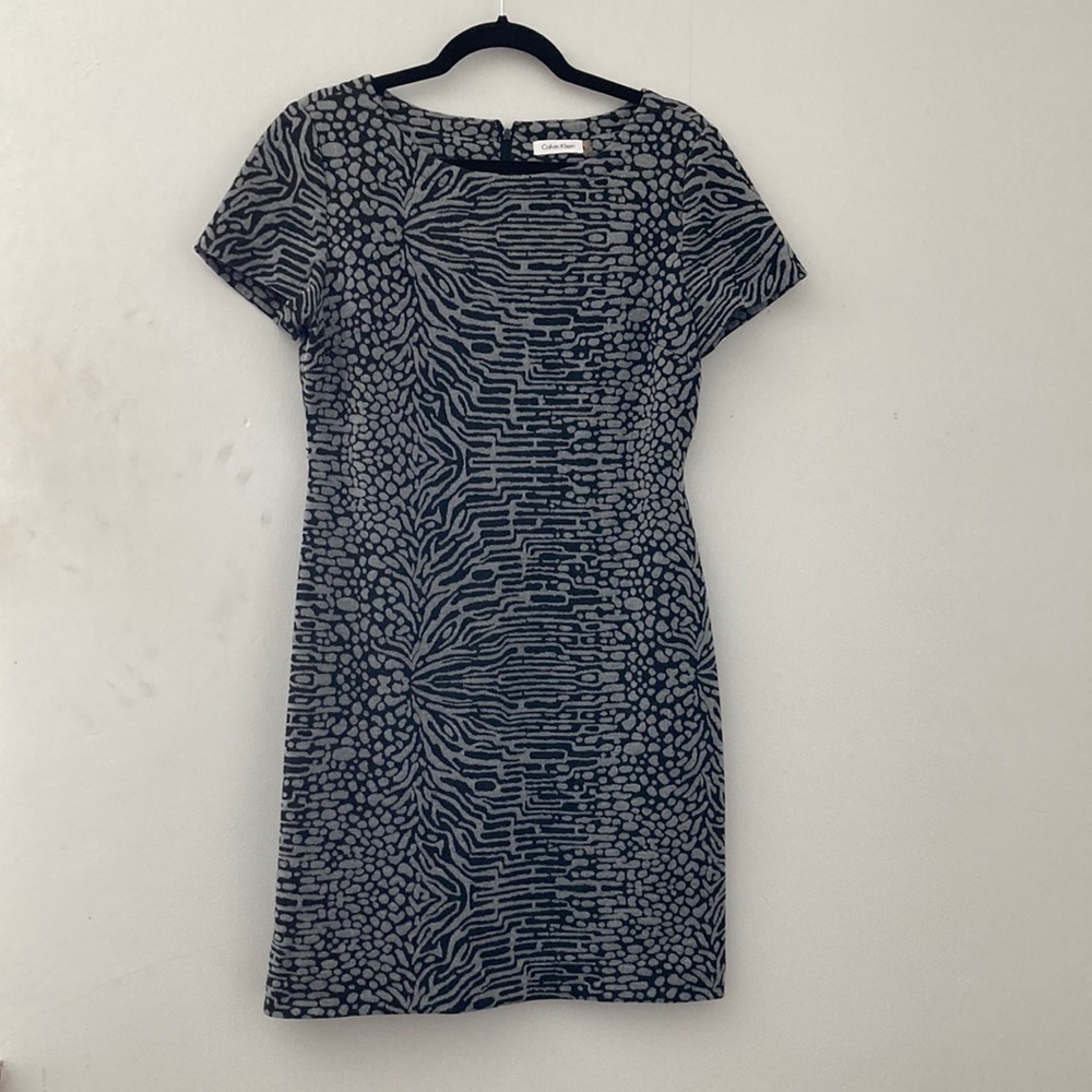 Patterned Calvin Klein Dress 👗